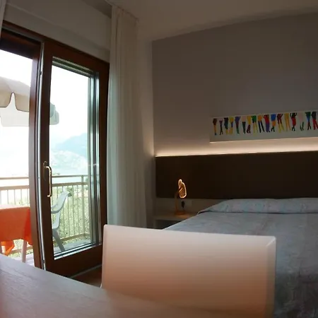 Casa Maria 아센자디브렌조네