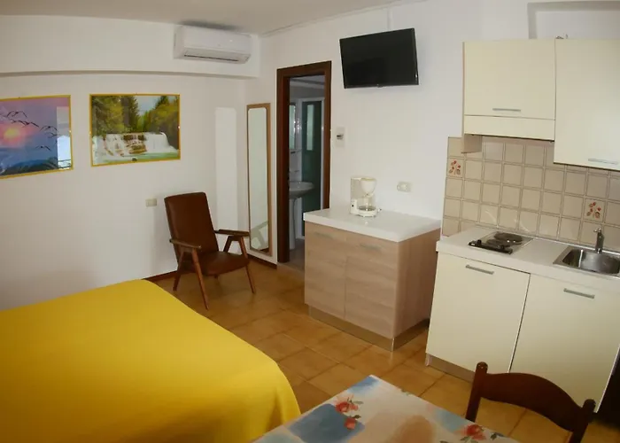 Apartahotel Casa Maria 3*